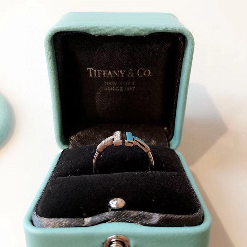 18K Tiffany Diamond & Turquoise Wire Ring