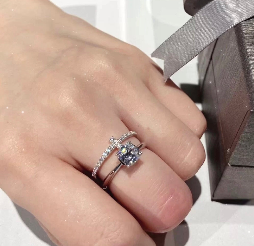 18K Tiffany Diamond Wire  Ring